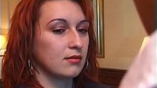 Трахаю в задницу жену моего друга - порно видео